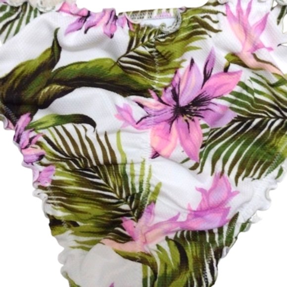 NWT Shade & Shore Women's Textured Side-Tie Ruffle Bikini Bottom - M (8-10) - Picture 3 of 9
